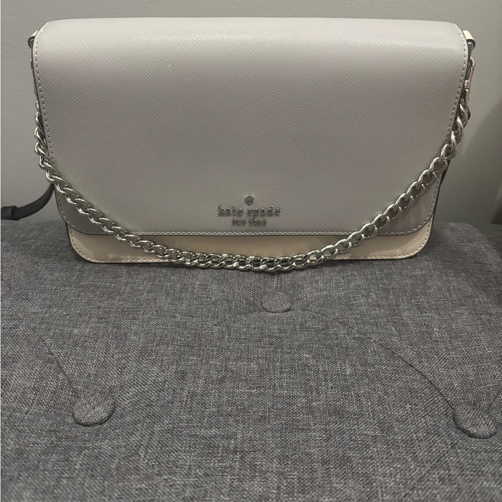 Kate Spade Elegant Gray and Cream Crossbody Bag - Picture 3 of 6